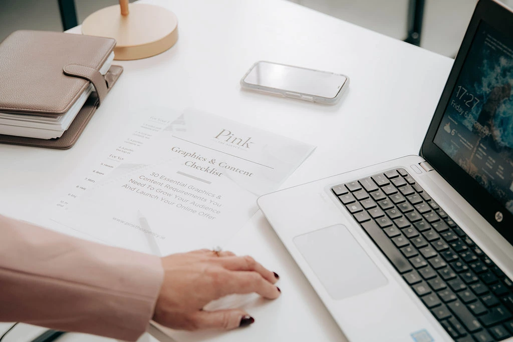 pink-agency-consultancy-img